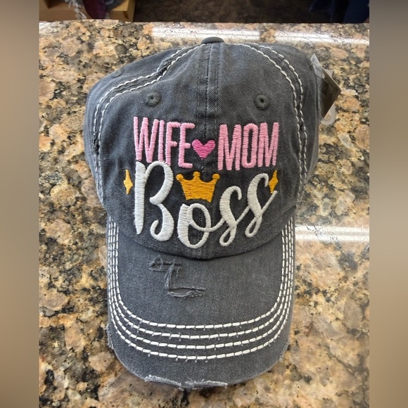KBETHOS Accessories - KBETHOS Wife Mom Boss Distressed Baseball Cap Hat Gray NWT